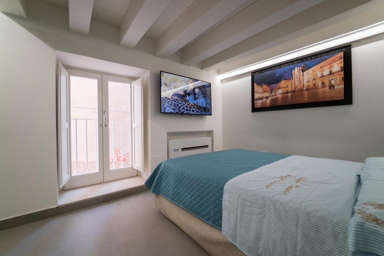 Ortigia Charme Piazza Duomo Apartment Syracuse Exterior photo
